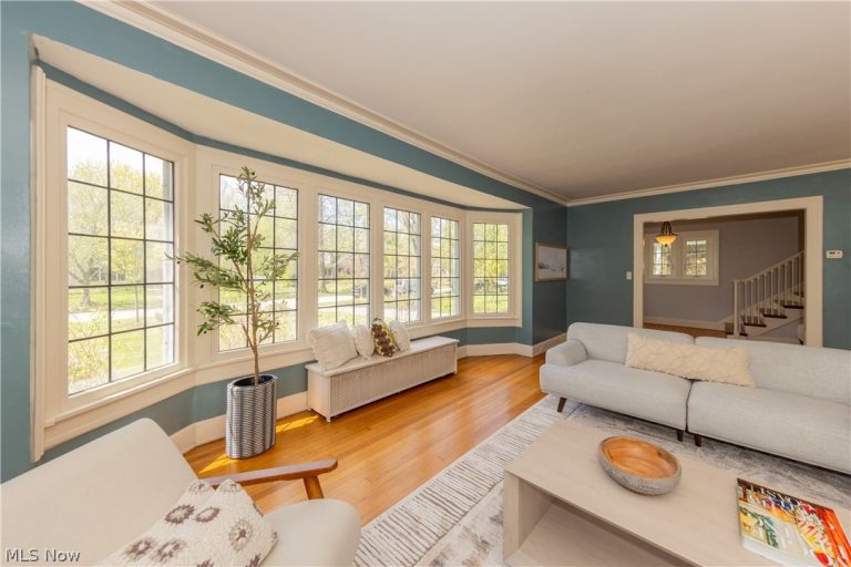 2637 Wellington Road, Cleveland Heights, OH - Photo 5