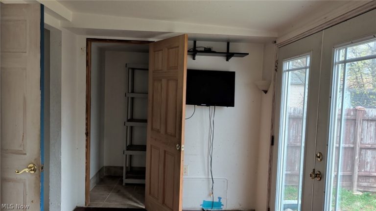 1857 12th Street, Akron, OH - Photo 5