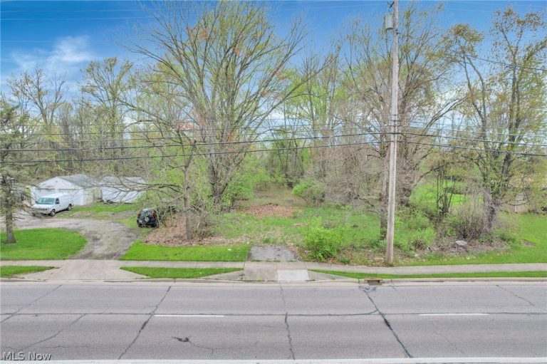 2423 Stelzer Road, Columbus, OH - Photo 2