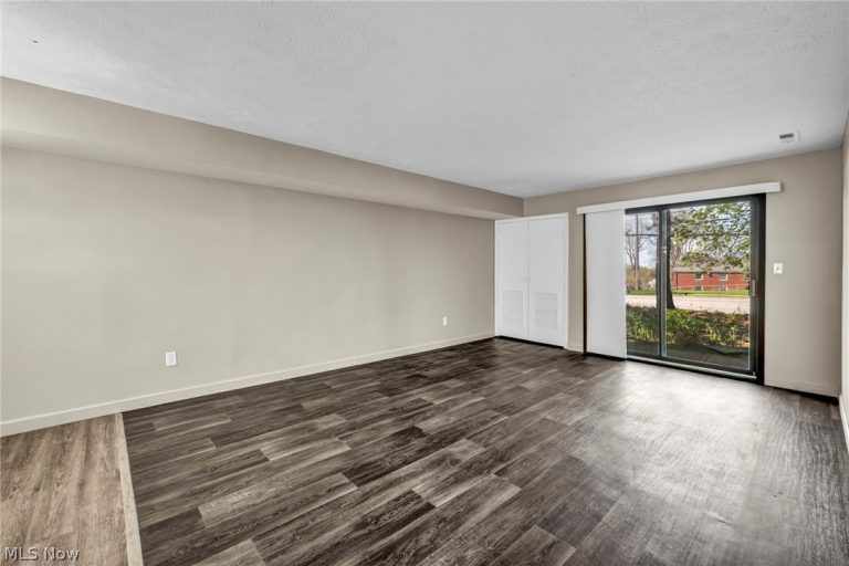 3432 Mayfield Road, Cleveland Heights, OH - Photo 6