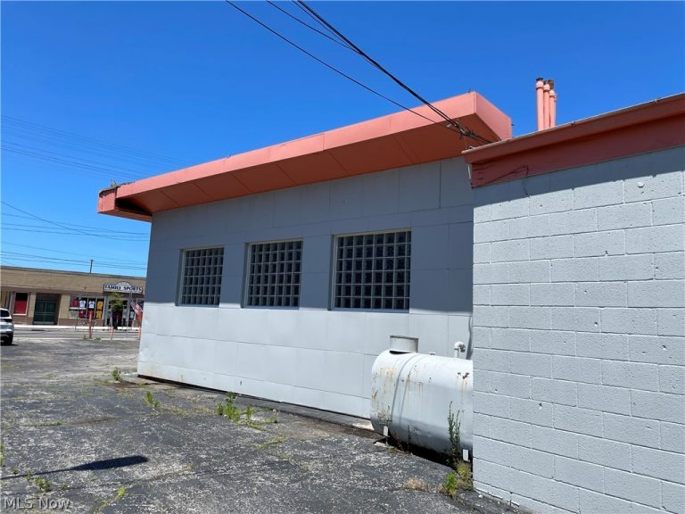 751 185th Street, Cleveland, OH - Photo 6