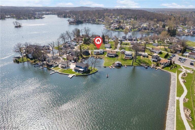 253 Aqua Boulevard, Coventry, OH - Photo 5