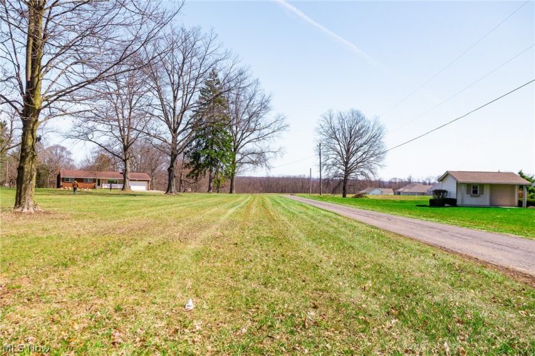 327 Briarhill Street, Rittman, OH - Photo 6