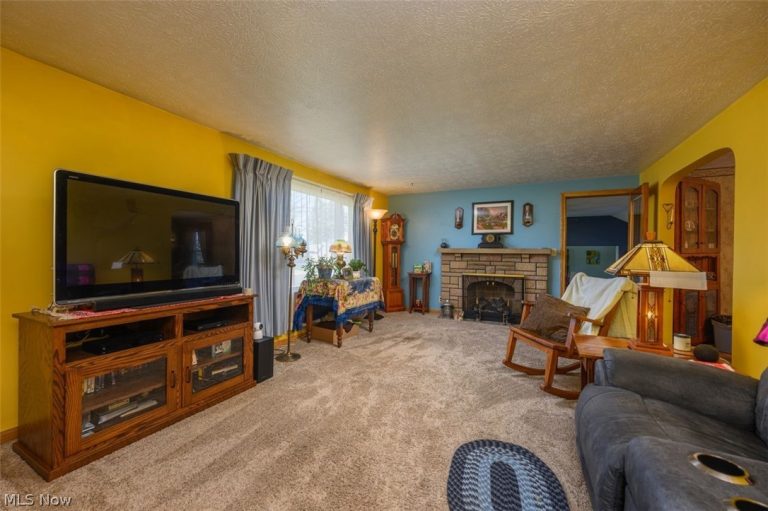 318 Wood Street, East Canton, OH - Photo 8