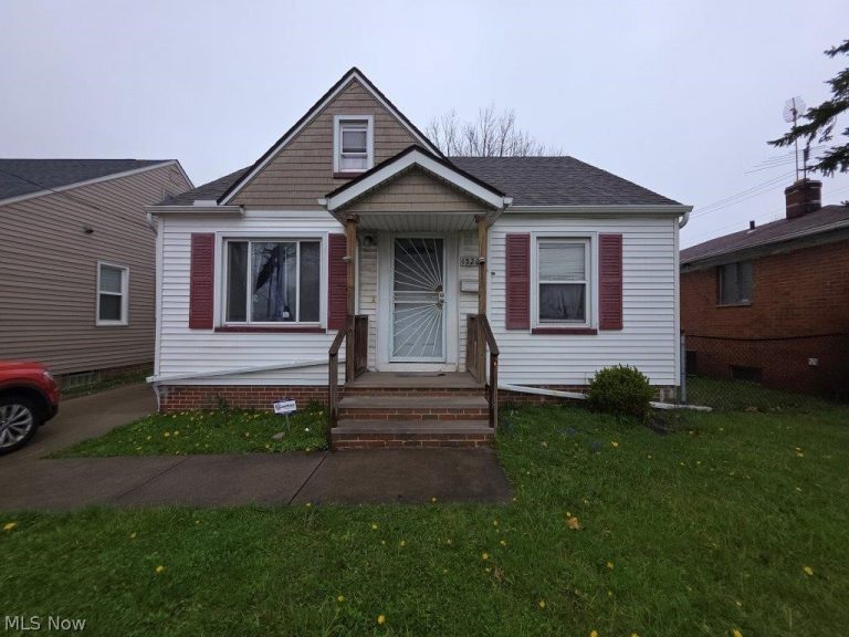 15205 Harvard Avenue, Cleveland, OH, 44128
