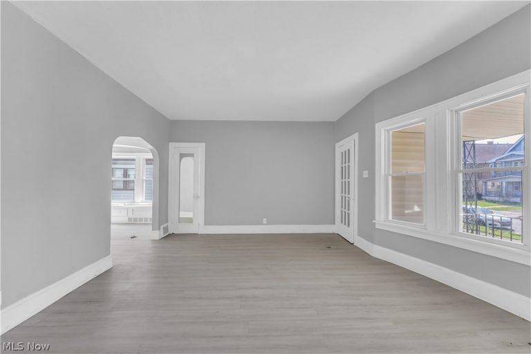 1523 Hillcrest Road, East Cleveland, OH - Photo 8