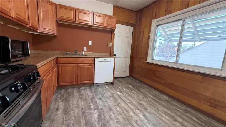 3123 West Boulevard, Cleveland, OH - Photo 4