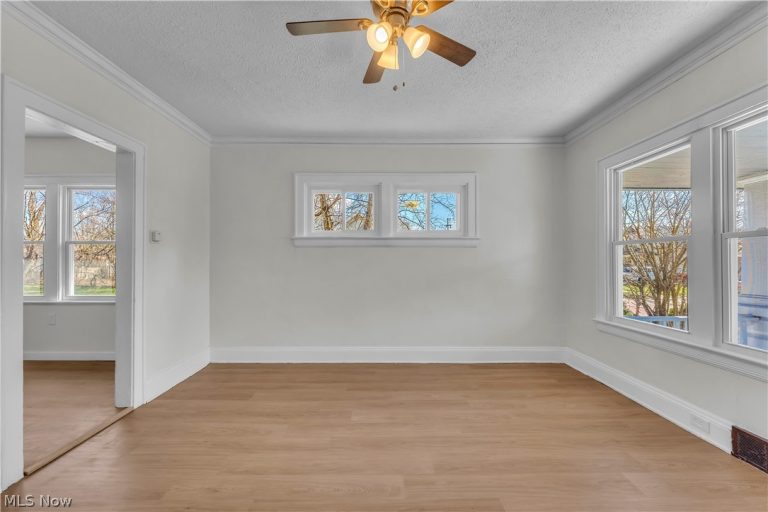 12905 Watterson Avenue, Cleveland, OH - Photo 5