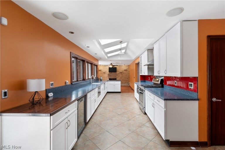 3269 Wildwood Drive, Medina, OH - Photo 8