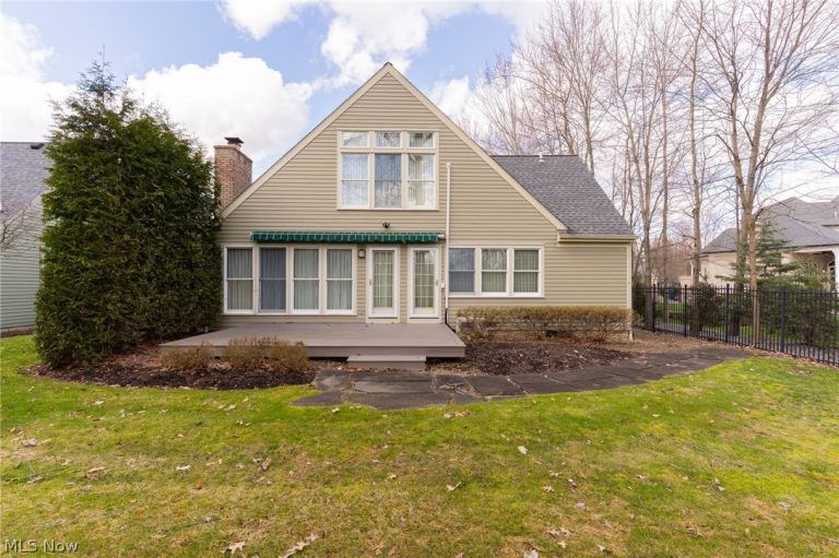 600 The Greens, Howland, OH - Photo 4
