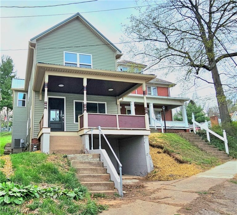 111 Vine Street, Marietta, OH - Photo 3