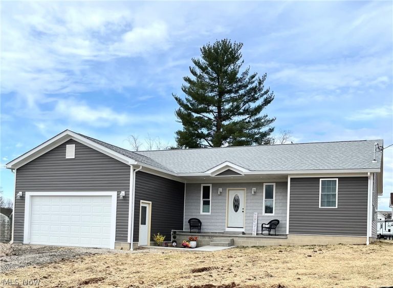 77 First Street, Vincent, OH, 45784