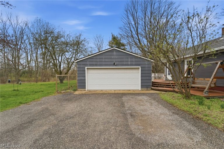 2108 Bennett Road, Madison, OH - Photo 5