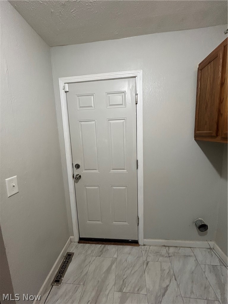 7535 Hickory Road, Bedford, OH - Photo 2