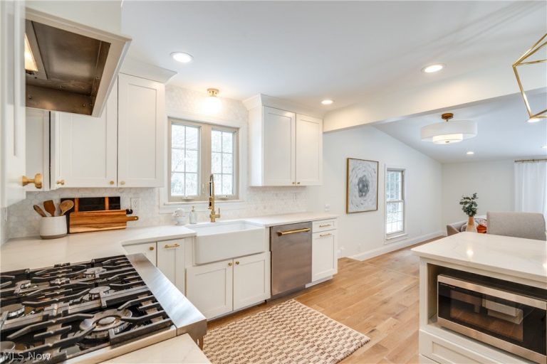 30009 Ednil Drive, Bay Village, OH - Photo 3