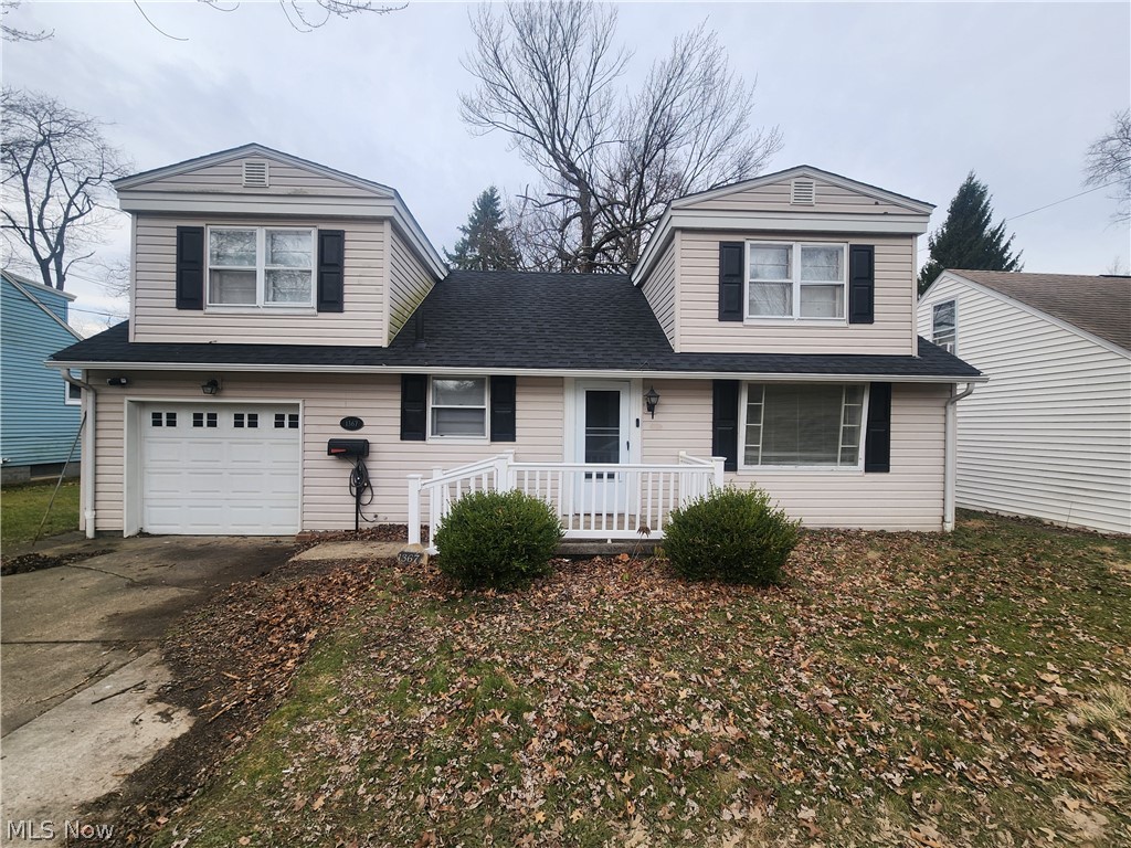 1367 Elmwood Avenue, North Canton, OH