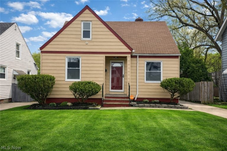 19910 Mountville Drive, Maple Heights, OH, 44137