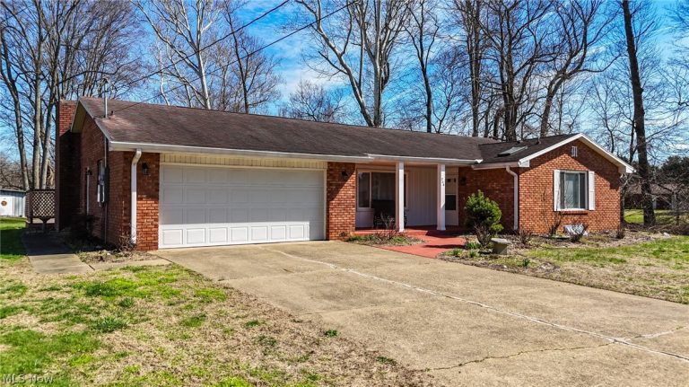206 Ellsworth Drive, Marietta, OH, 45750