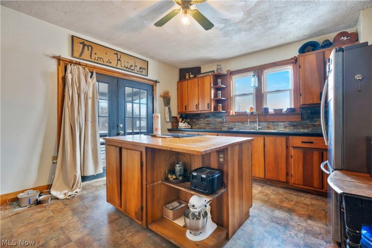 13222 Lexington Avenue, Alliance, OH - Photo 8