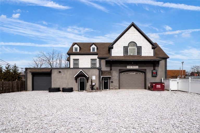 37931 Vine Street, Willoughby, OH - Photo 2