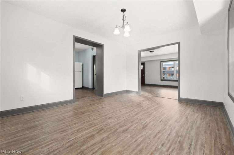 840 Buchtel Avenue, Akron, OH - Photo 6