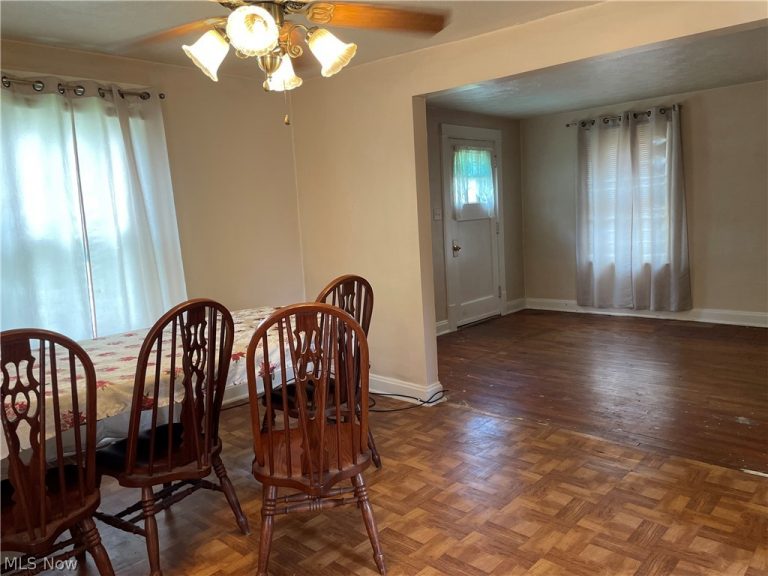 2213 Wyandotte Avenue, Lakewood, OH - Photo 6