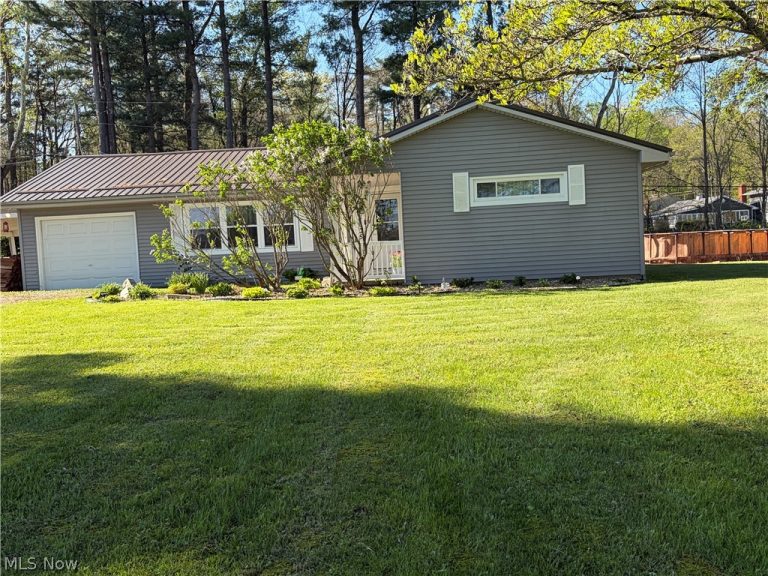 4005 Valley View Road, Zanesville, OH - Photo 2