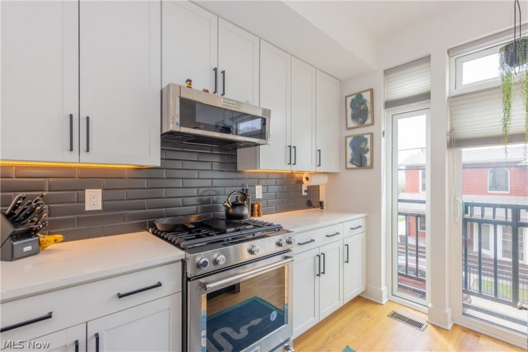 2275 19 Street, Cleveland, OH - Photo 8