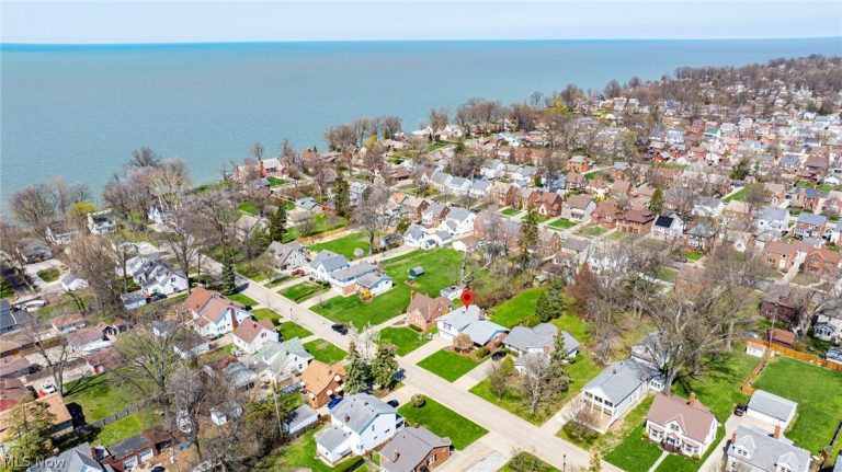 131 194th Street, Euclid, OH - Photo 5