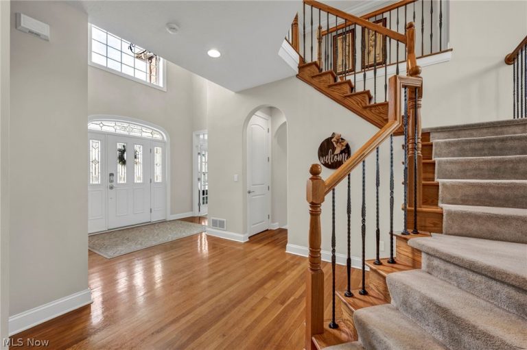 1953 Stone Ridge Drive, Hinckley, OH - Photo 4