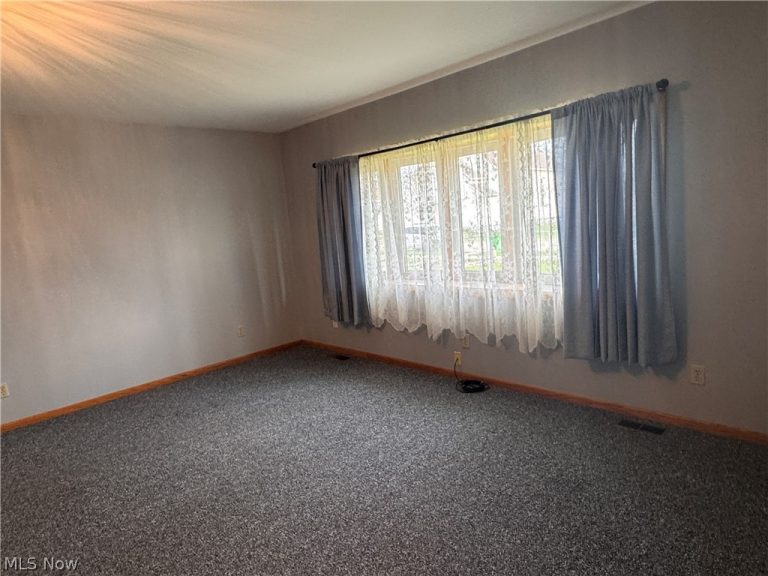 1408 Beckett Avenue, Cambridge, OH - Photo 6