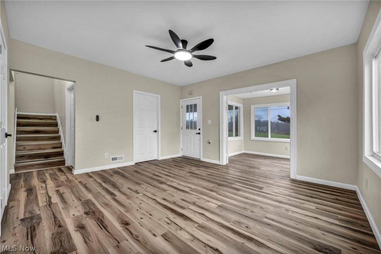 14244 Atwater Avenue, Alliance, OH - Photo 8