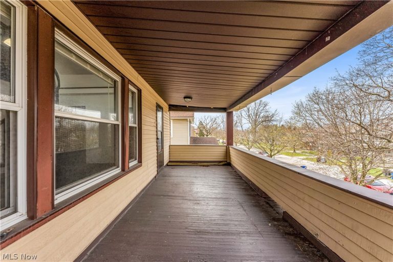 2225 Oak Park Avenue #2227/UP, Cleveland, OH - Photo 4