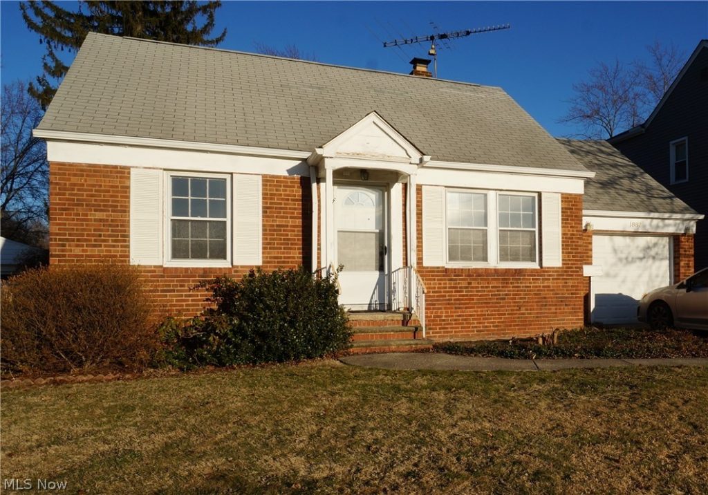 1887 Lawnway Road, South Euclid, OH