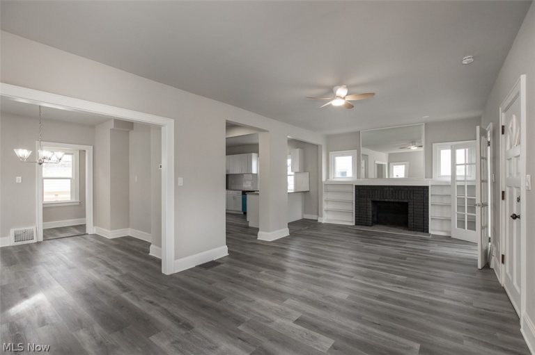 4940 106th Street, Garfield Heights, OH - Photo 3