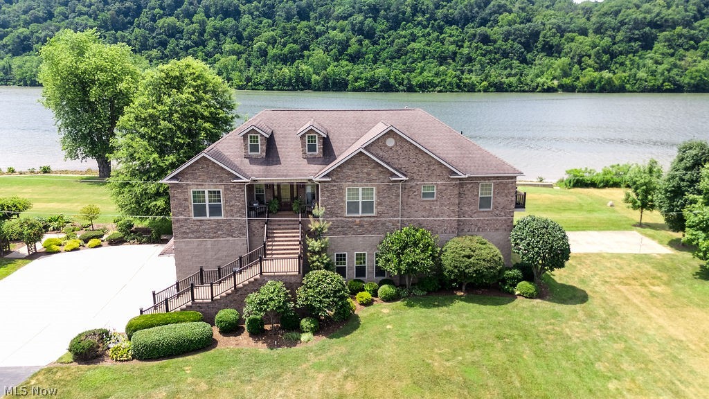 390 Powell Riverfront Road, St Marys, WV