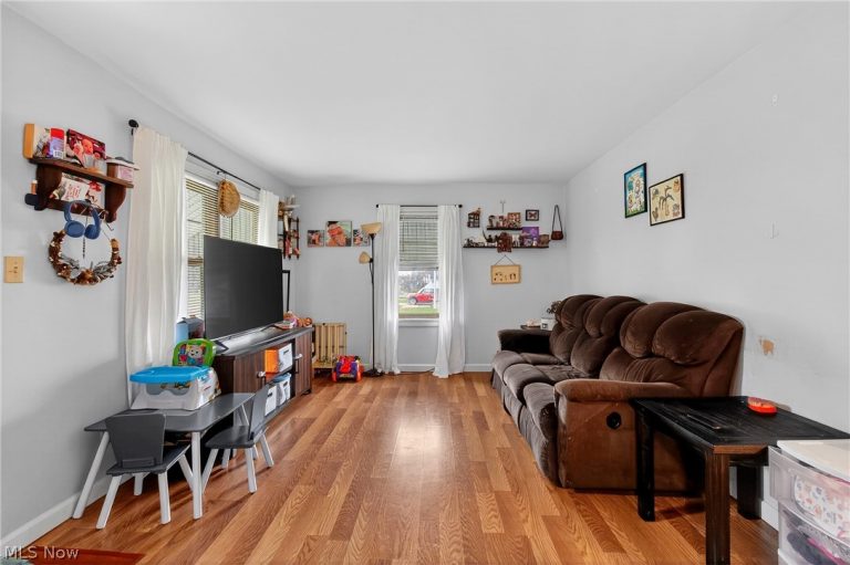 1314 Pearl Drive, Massillon, OH - Photo 8