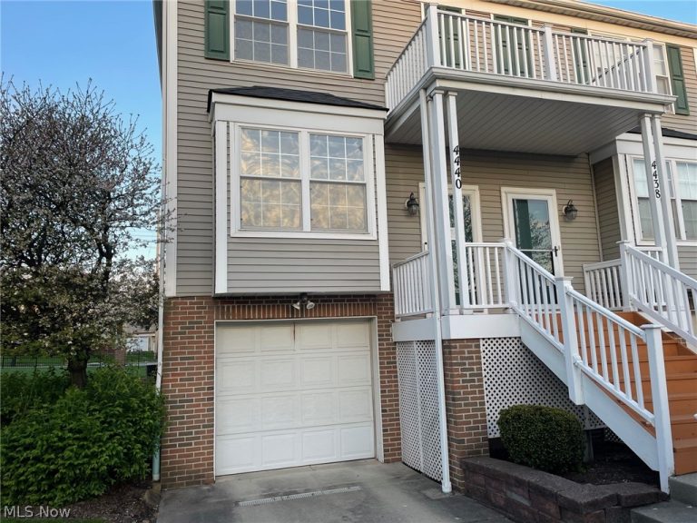 4440 Sexton Road, Cleveland, OH - Photo 2