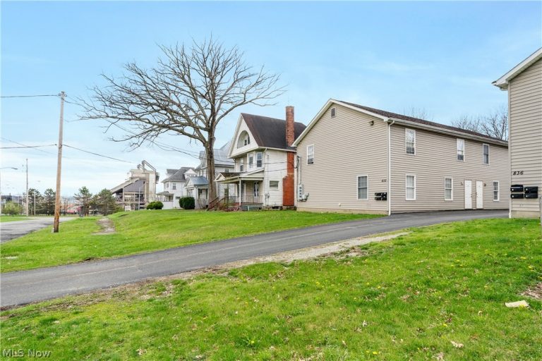 836 Michigan Avenue, Youngstown, OH - Photo 6