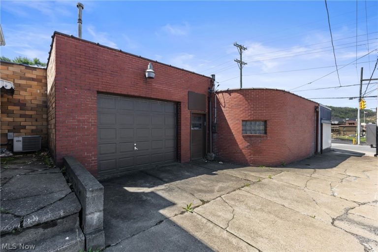 944 Commerce Street, Wellsburg, WV - Photo 3