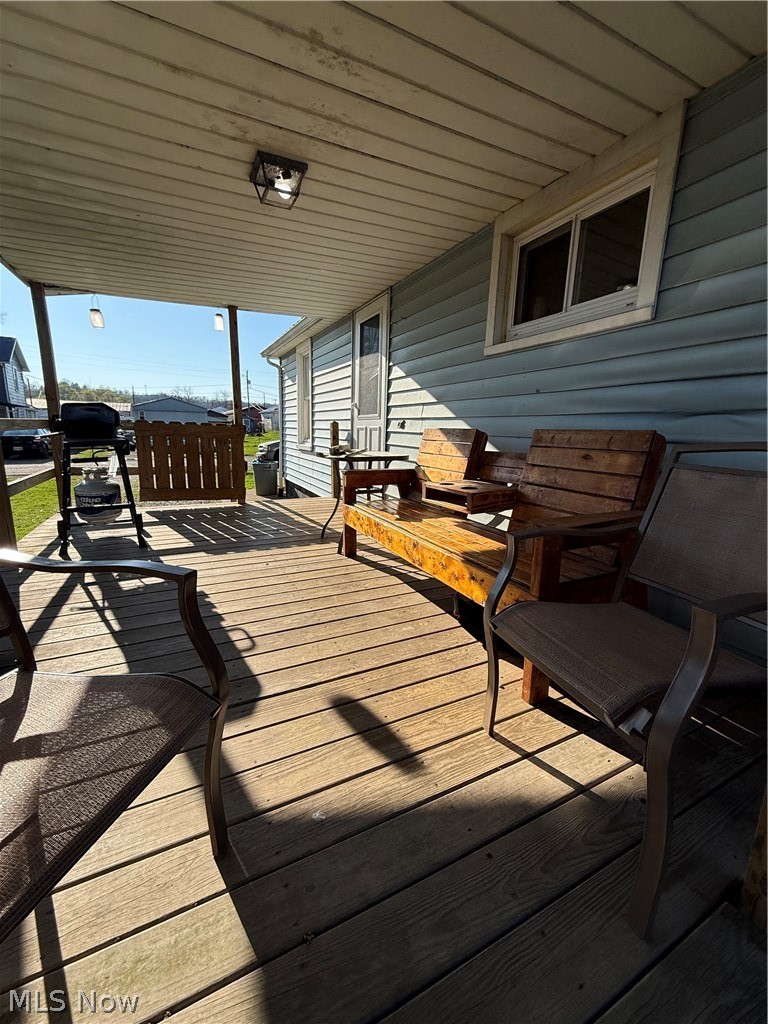 1748 South Lawn Extension, Coshocton, OH - Photo 2