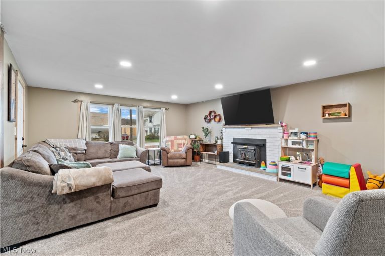 11020 Montgomery Road, Kensington, OH - Photo 5
