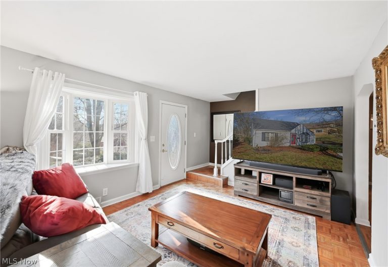 306 Park Avenue, Lowellville, OH - Photo 8