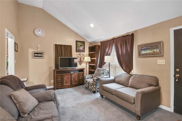 12820 Longmead Avenue, Cleveland, OH - Photo 5