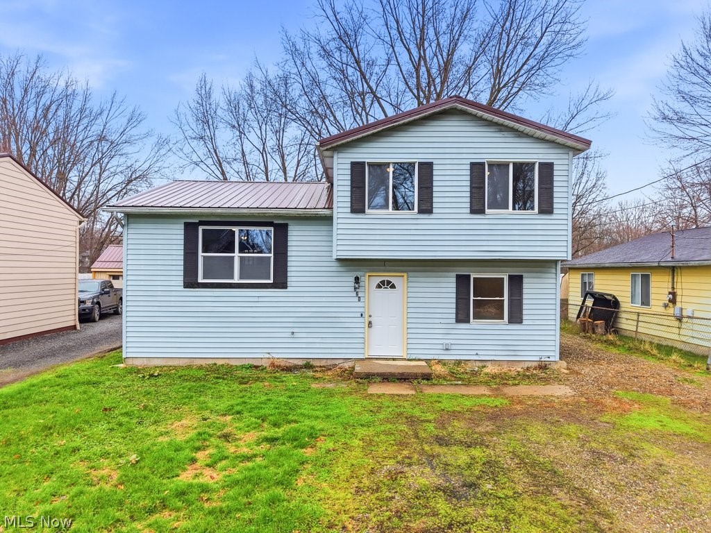 321 Adams Street, Newton Falls, OH