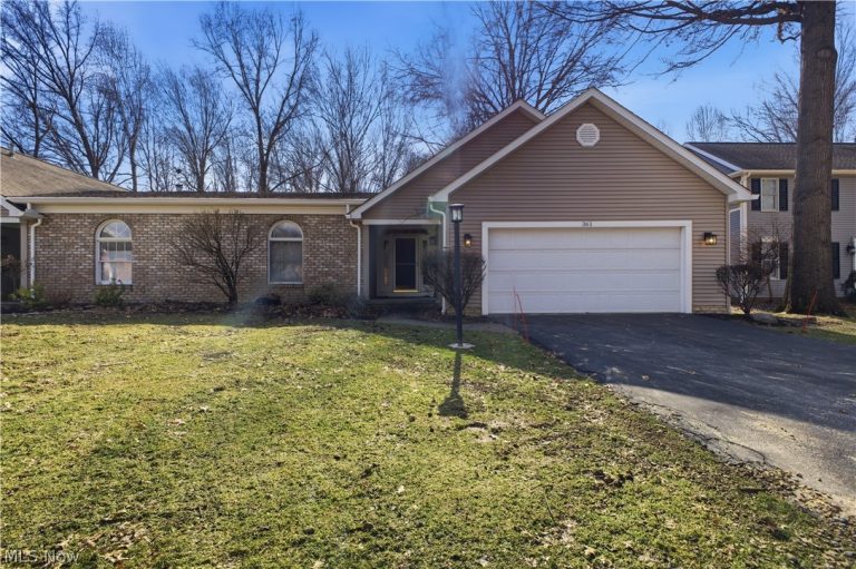 361 Hilltop Boulevard, Canfield, OH - Photo 2
