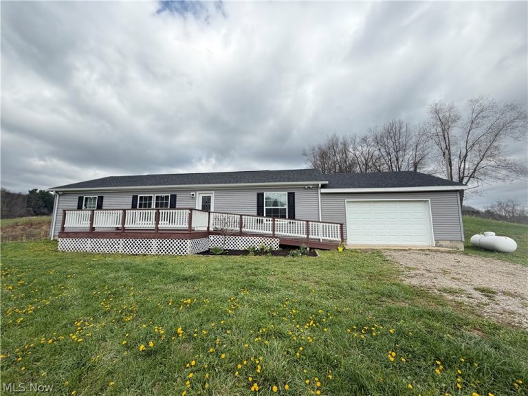 6995 Bill Johns Road, Newcomerstown, OH, 43832