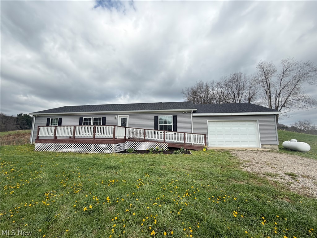 6995 Bill Johns Road, Newcomerstown, OH