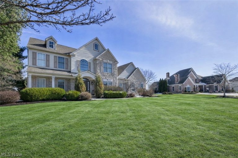 6245 Highland Green Drive, Medina, OH - Photo 3