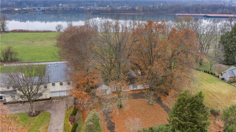 5515 2nd Avenue, Vienna, WV - Photo 3